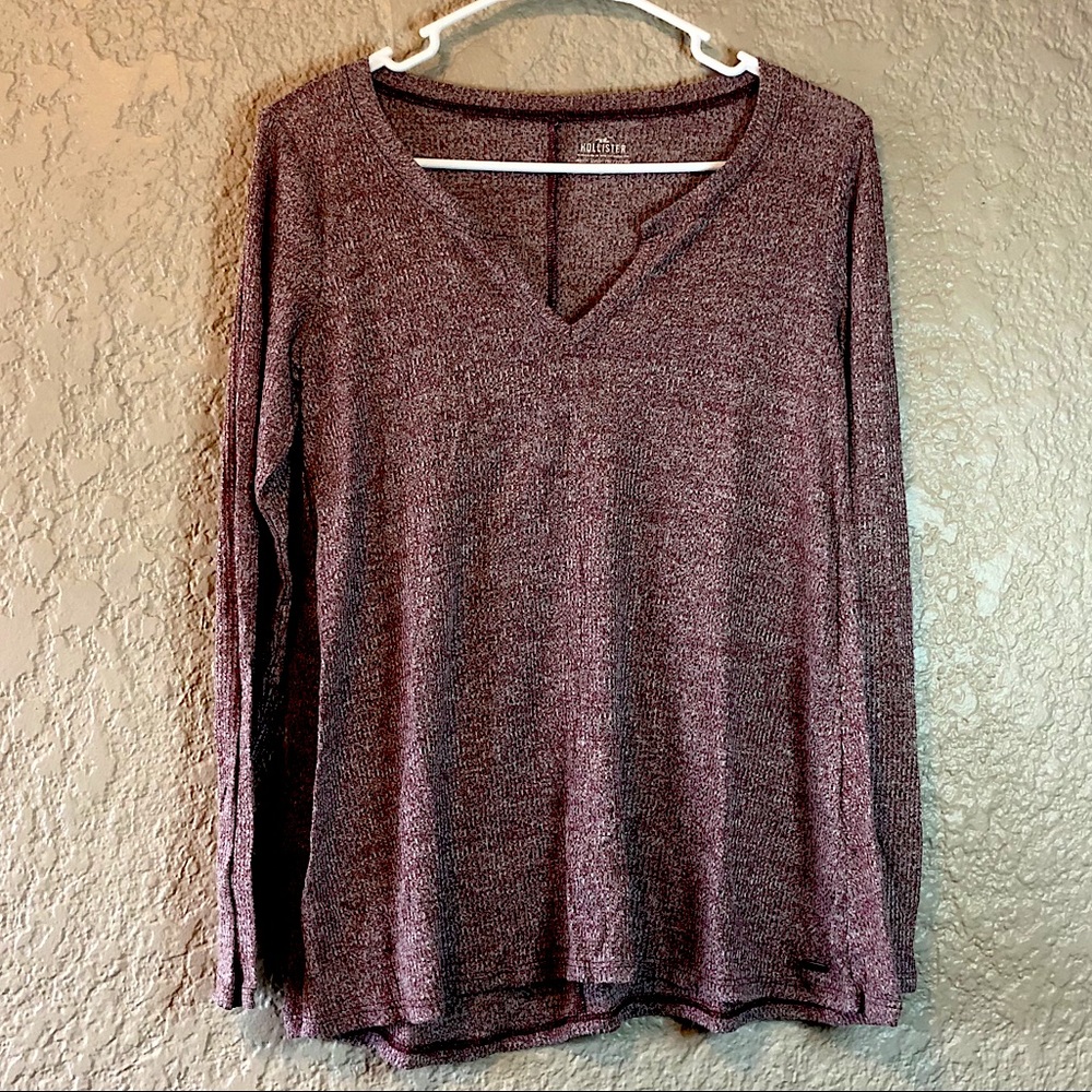 Hollister long sleeve v-neck